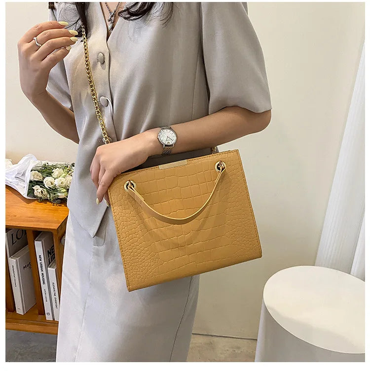 Fashion Luxury Crossbody Bag for Women | New Trendy Designer Shoulder Bag | Sophisticated Solid Color Leisure Messenger | Elegant PU Leather Square Handbag with Versatile Dual Straps Luxegan