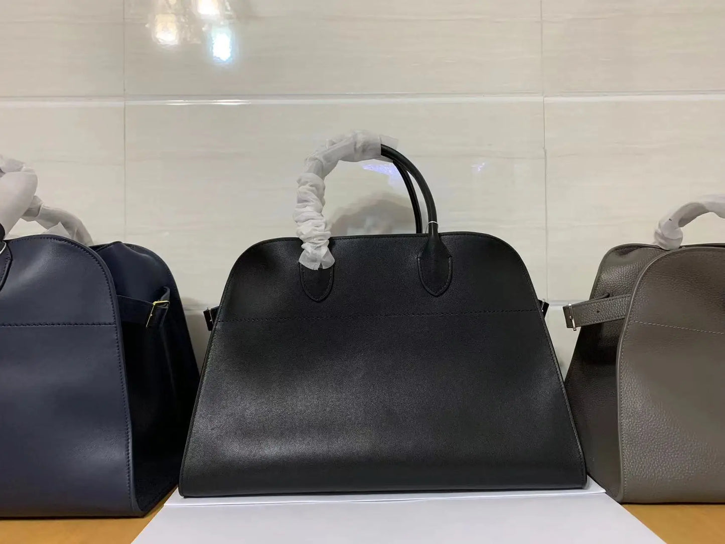 Handmade Natural Leather Large Capacity Handbag | Purely Crafted Soft & Odorless Shoulder Bag | Unisex Genuine Leather Casual Tote | Eco-Friendly Organic Cotton Lined Shopper Luxegan