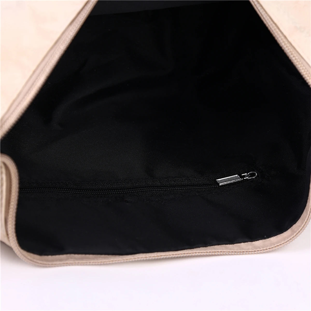 Elegant Casual Nylon Crossbody Bag | Large Capacity & Adjustable Strap Luxegan