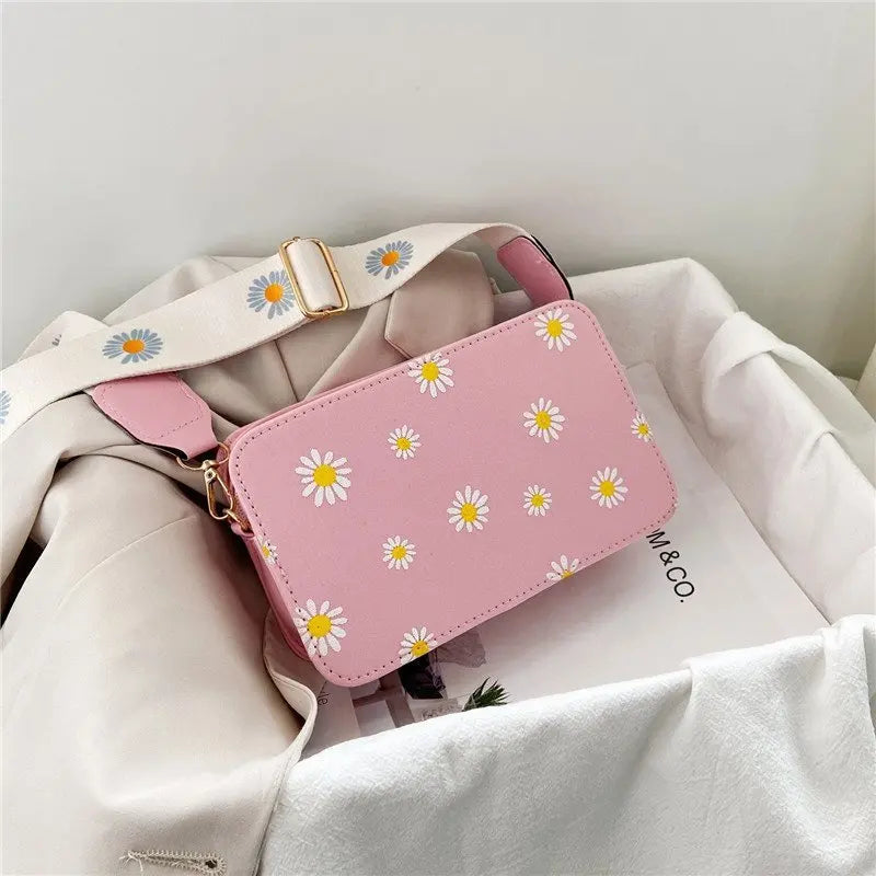 Fashion Women's Daisy Pattern Shoulder Bag | Classic Elegant Handbag & Small Square Tote Luxegan