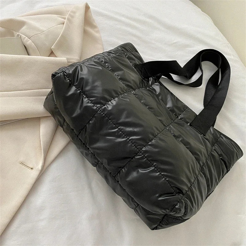 Stylish Single Shoulder Bag | Solid Color Zipper Closure & Square Shape Luxegan