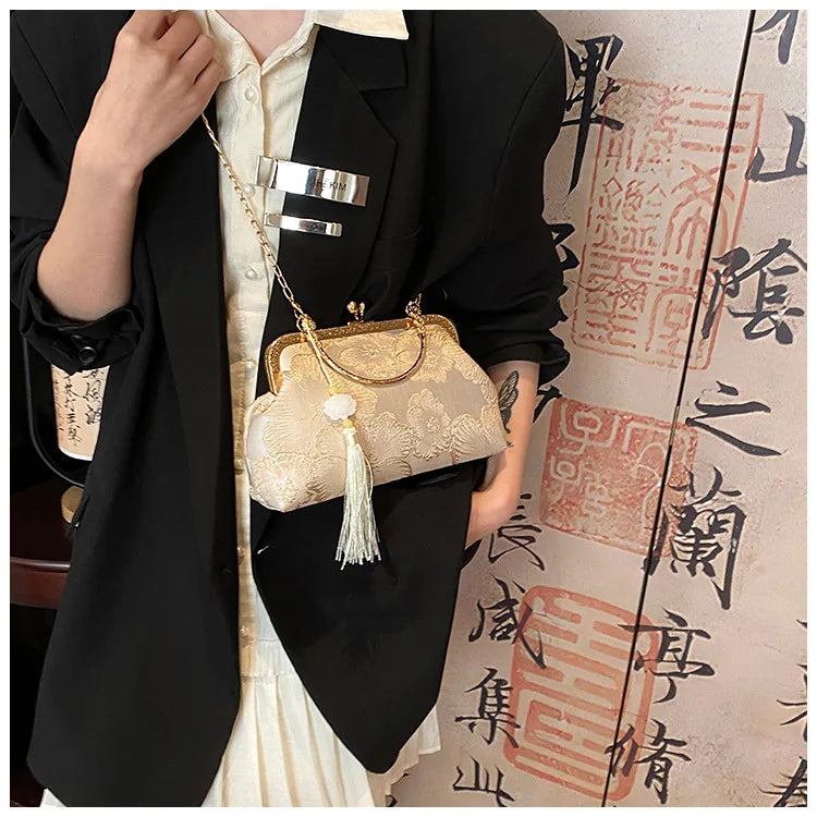 Chinese Style Embroidered Shoulder Bag | Elegant Handbag & Retro Small Square Bag (Wedding Party Luxury Designer Women's Evening Clutch) Luxegan