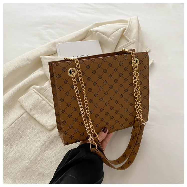 Fashionable Commuting Tote Bag | Women's Retro Casual Chain Shoulder Bag & Large Capacity Handbag Luxegan