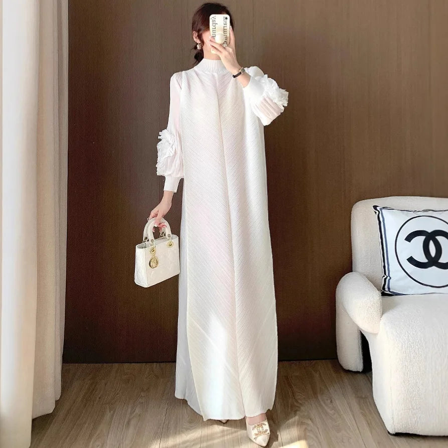 Elegant Heavy Industry Flower Disc Pleated Dress | Versatile Age-Reducing Mother Outfit | Luxury Geometric High-Stretch A-Line Long Skirt | Model 2404LYQ-Z20178-2 Loose Fit One-Size-Fits-All Long Sleeve Dress Luxegan