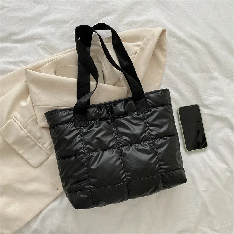 Stylish Single Shoulder Bag | Solid Color Zipper Closure & Square Shape Luxegan