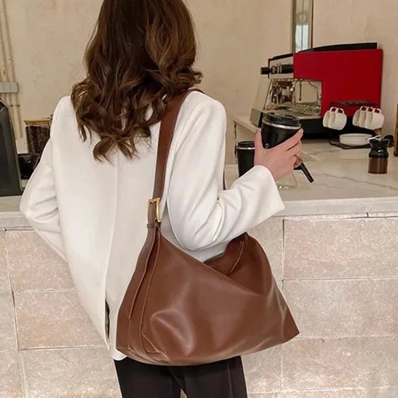 Vintage Big Capacity Shoulder Bag | Soft Leather Crossbody & Armpit Satchel Bag (Casual Portable Handbag Purse - Bolsa) Luxegan