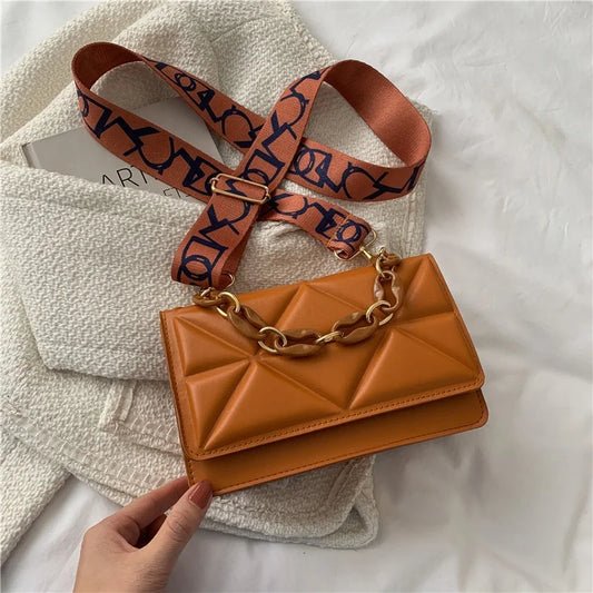New Women's Bags Korean Version | Lingge Chain Shoulder Bag & Solid Color Messenger Small Square Bag Luxegan