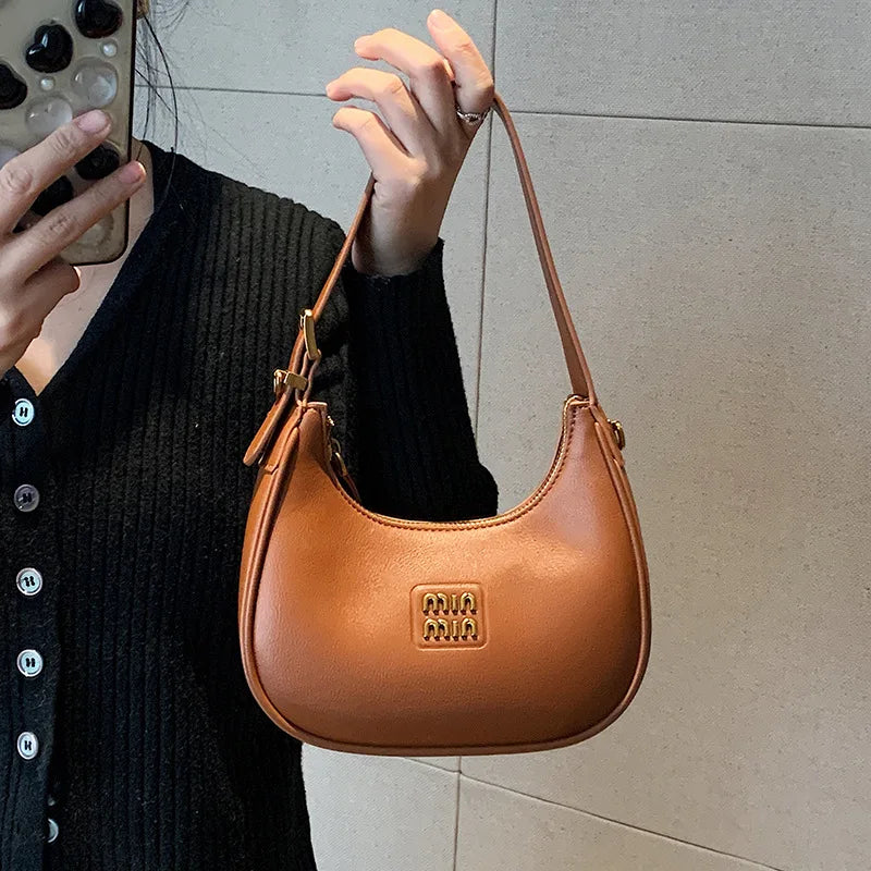 Vintage Small Bag | Women's New Crescent Shaped Bag & Autumn Winter Dumpling Bag (Commuting Black Crossbody Bag) Luxegan