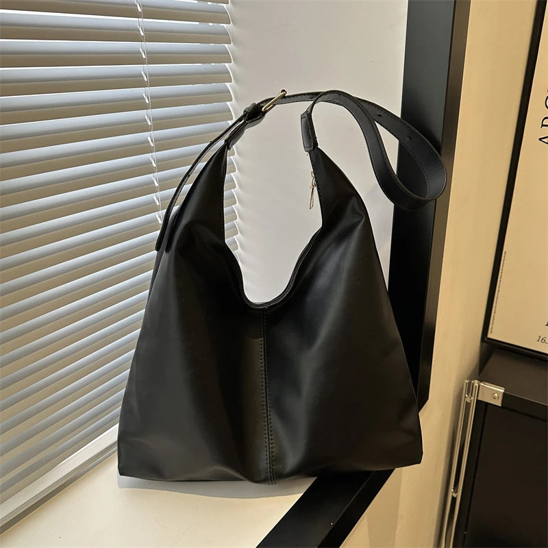 PU Leather Solid Hobo Bag | Soft Trendy Retro Large Capacity Commute Tote Luxegan