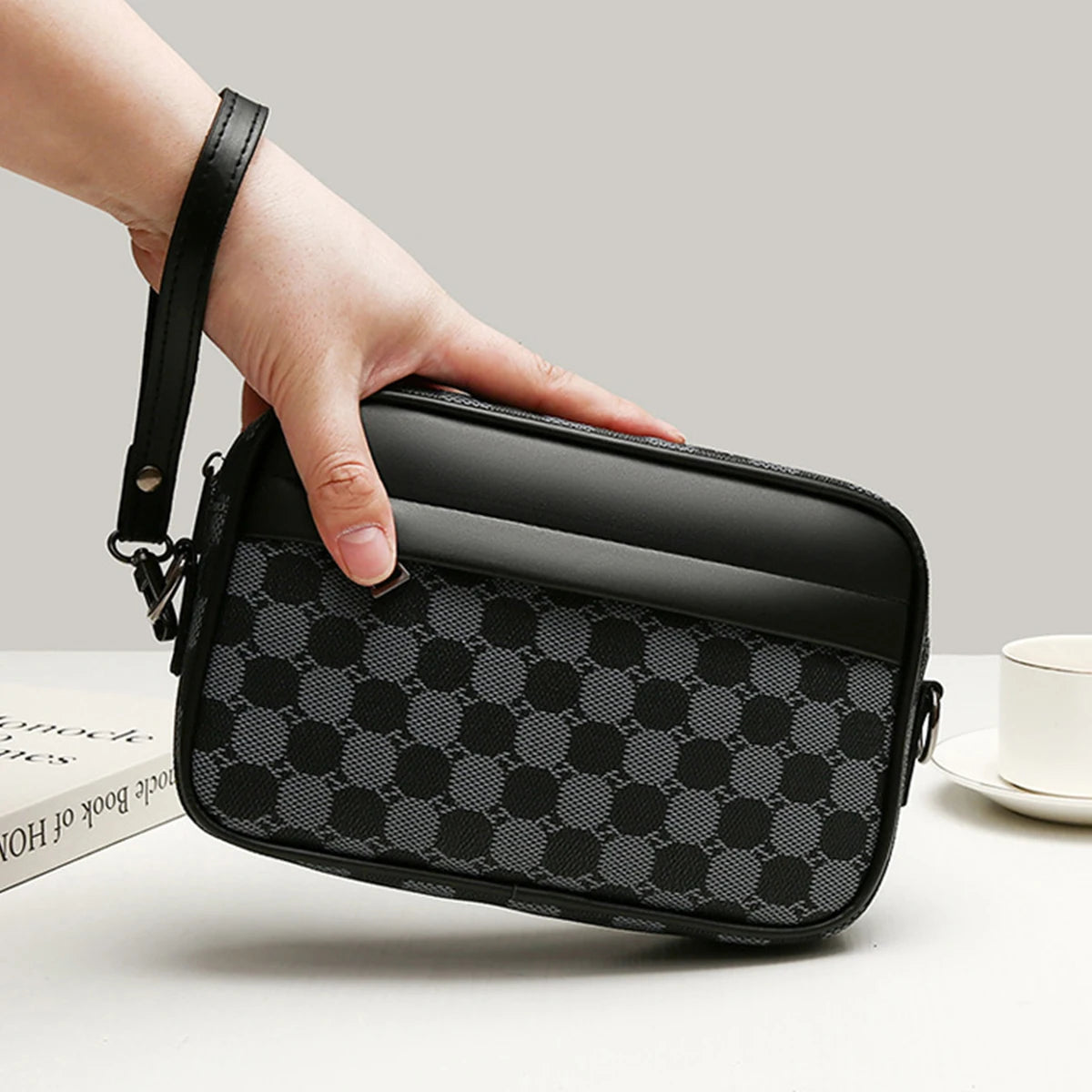 Top-Quality Men's Waist Pack | Business Crossbody Bag & Fashion Travel Pouch Luxegan