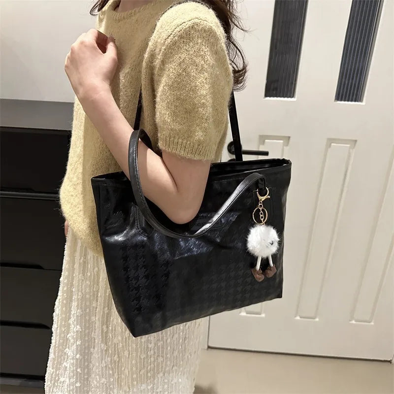 Retro Bag New Fashion Commuter Shoulder Bag | Large Capacity PU Leather Handbag (Casual Tote, Popular Gift, All Seasons) Luxegan