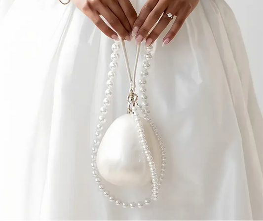 Luxury Mini Acrylic Egg Bag | Designer Pearl Evening Clutch with Beaded Strap | Cute Shell-Shaped Wedding Party Purse | Fashionable Hard-Shell Luxury Handbag for Women Luxegan