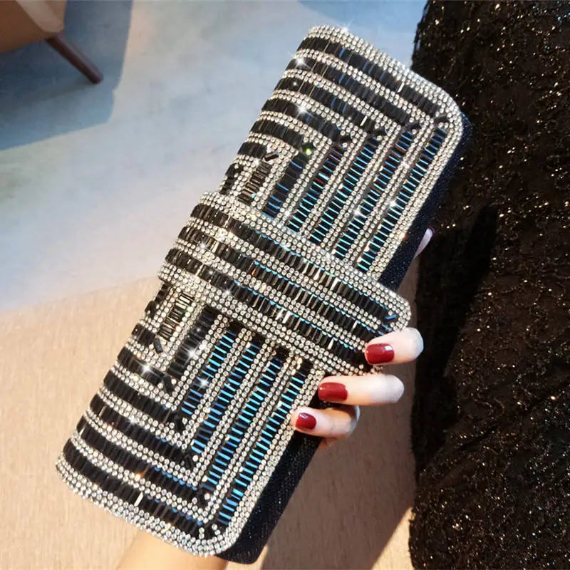 Luxury Crystal Evening Clutch | Sophisticated Diamond-Encrusted Dinner Bag | Elegant Envelope Handbag with Armpit Chain Strap | "Dignified" Sparkling Accessory for Weddings & High-Profile Parties Luxegan