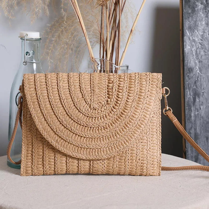 Bolsos de playa de verano para mujer Bolso bandolera de paja hecho a mano con sobre Bolso de hombro trenzado Bolso de mano de vacaciones tejido