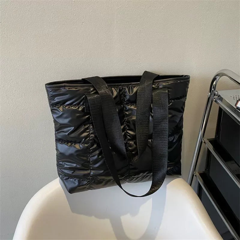 Stylish Single Shoulder Bag | Solid Color Zipper Closure & Square Shape Luxegan