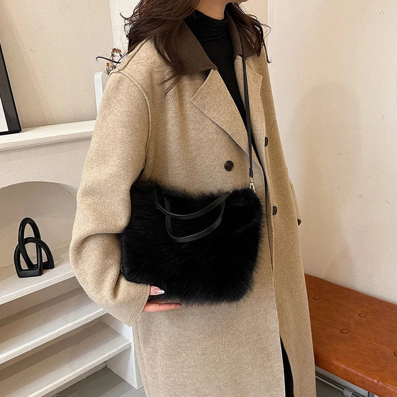 Faux Fur Tote Bag Women's | Bucket Plush Luxury Design Ladies Handbags & Soft Winter Crossbody Shoulder Bags (Bolsa Feminina) Luxegan