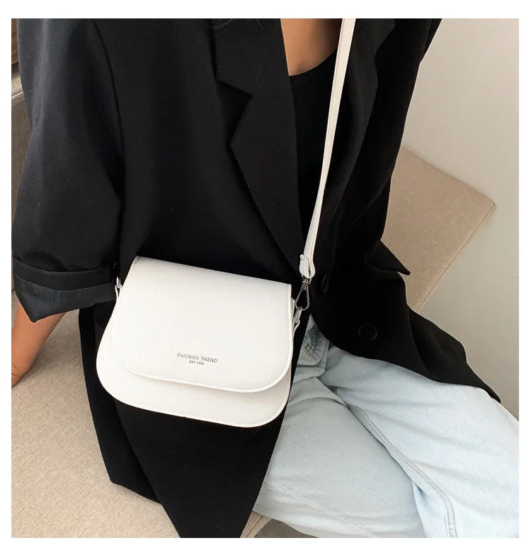 Simple Fashion Saddle Crossbody Bag Luxegan