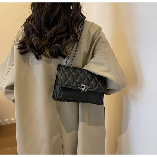 Fashionable Embossed Square Crossbody Bag | Diamond Pattern & Metal Chain Handbag Luxegan