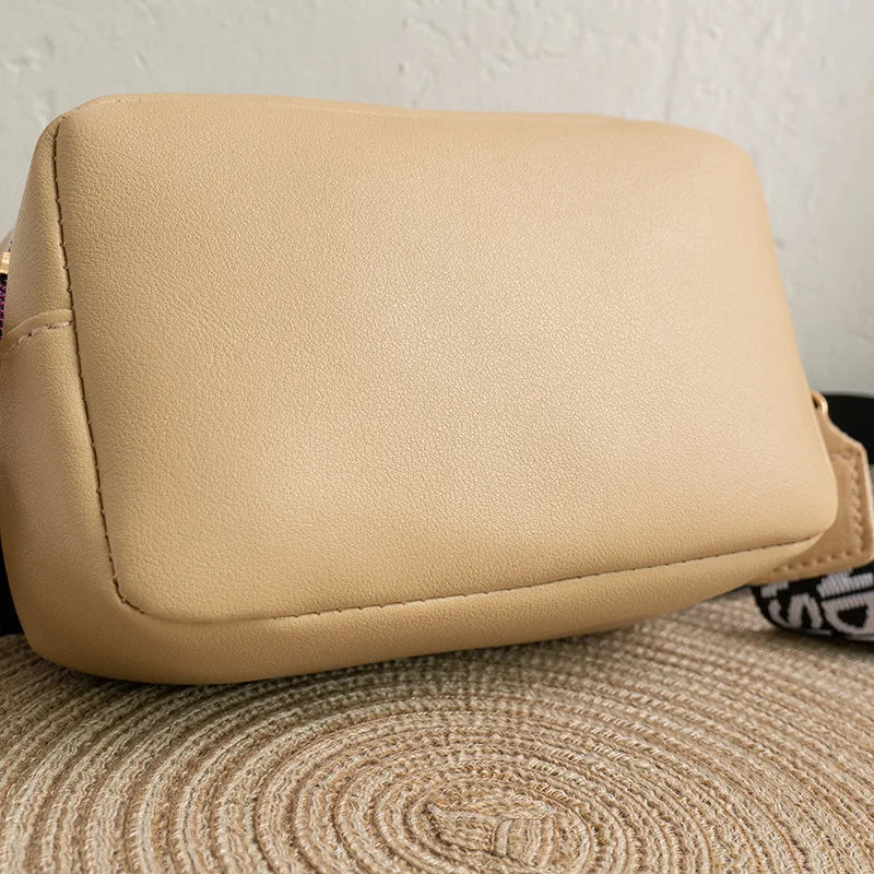 Women's Small Crossbody Bag | Contrasting Letters & Square Shoulder Bag Luxegan