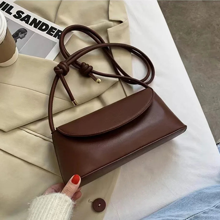 Internet Celebrity Retro Small Bag for Women | Autumn and Winter New Trendy Crossbody Bag & Fashionable One-Shoulder Bag Luxegan