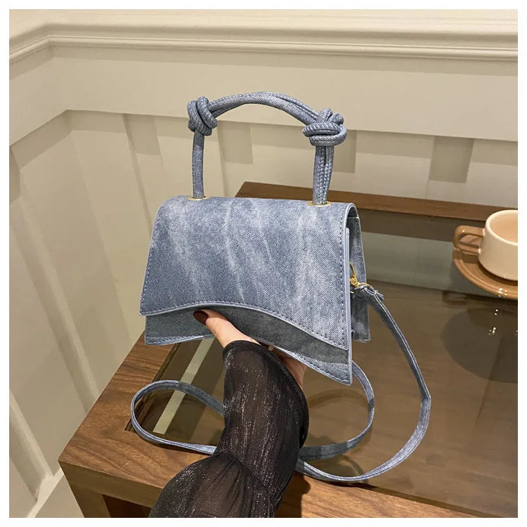 Fashionable Women's Shoulder Bag | Pure Color Trendy Crossbody Bag & Simple Casual Diagonal Bag (Small Square Bags for Autumn & All Seasons) Luxegan
