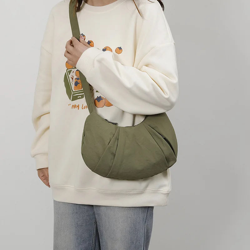 New Large-Capacity Crescent Bag for Women | Trendy Casual Nylon Shoulder & Crossbody Bag (Simple Croissant Style, Commuting) Luxegan