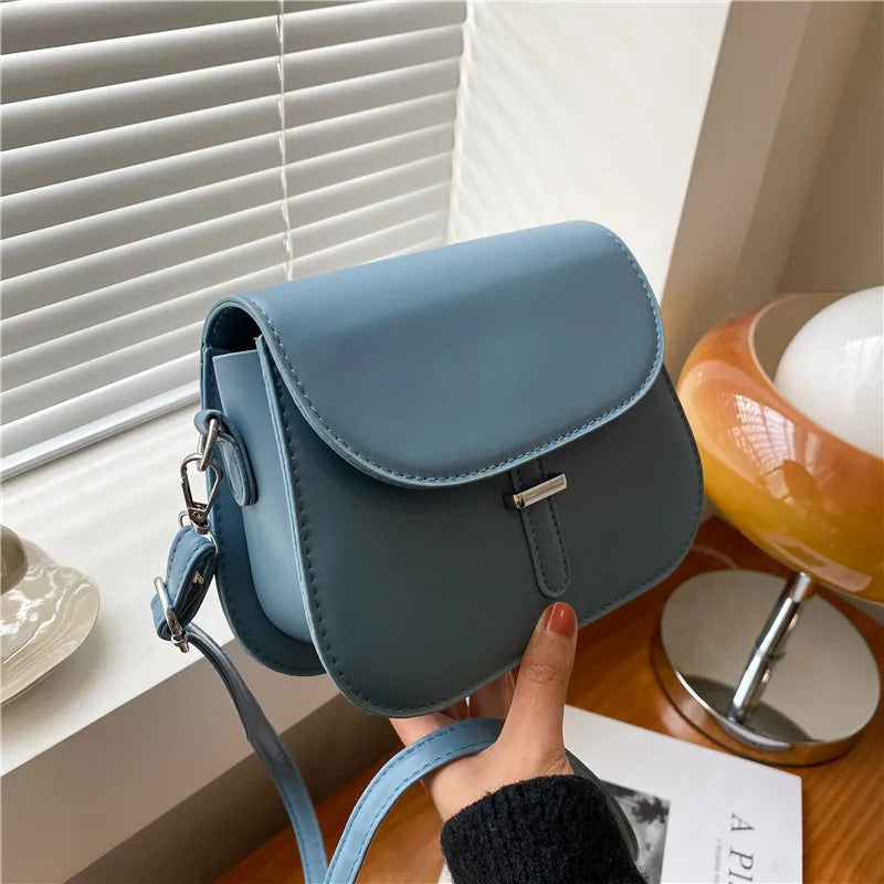 Fashion Women's Crossbody Saddle Bag | Retro Semicircle Handbag & Designer Messenger Bag Luxegan