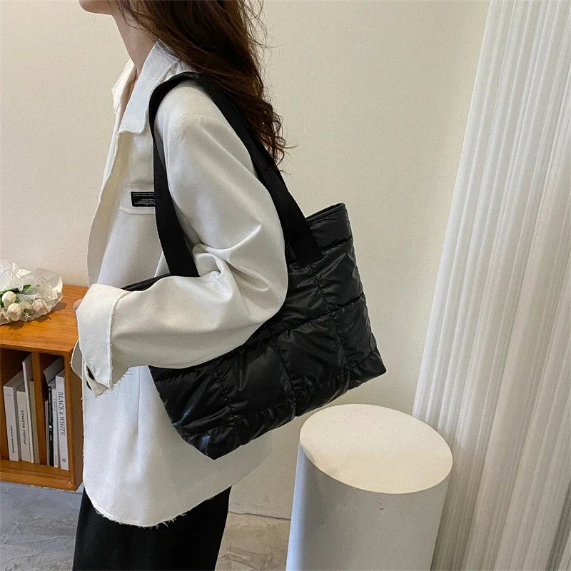 Stylish Single Shoulder Bag | Solid Color Zipper Closure & Square Shape Luxegan