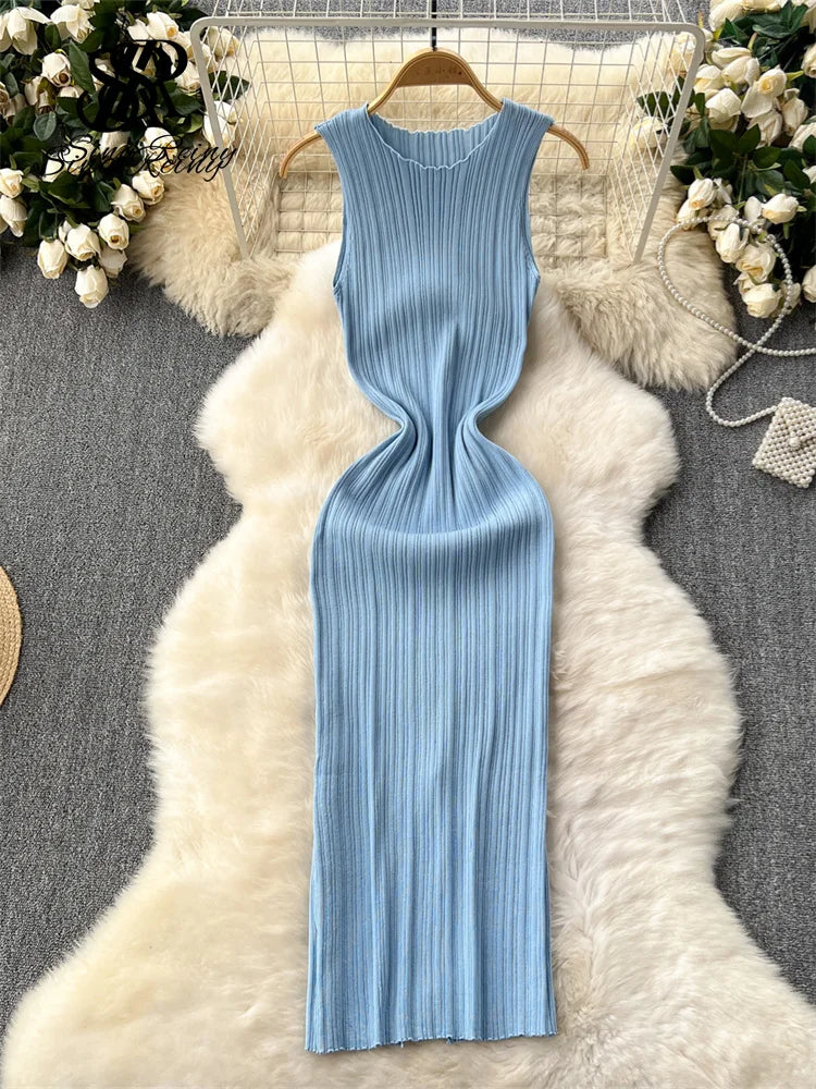 Women's Solid O-Neck Sleeveless Knit Dress | Elegant Pleated Draped Mid-Calf Gown | Slight-Stretch Slim-Fit Office Lady Retro Bodycon Dress Luxegan