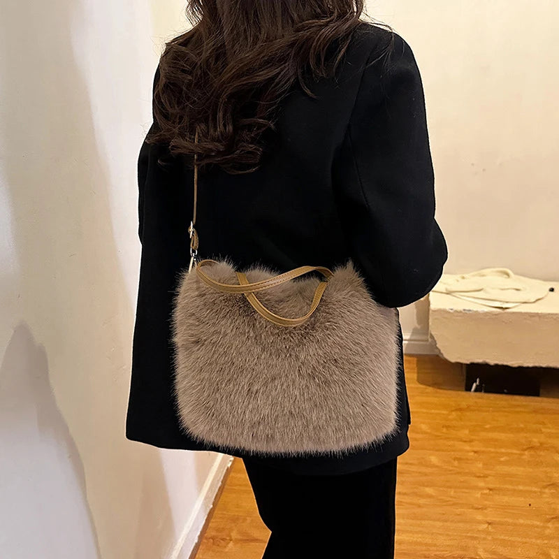 Faux Fur Tote Bag Women's | Bucket Plush Luxury Design Ladies Handbags & Soft Winter Crossbody Shoulder Bags (Bolsa Feminina) Luxegan