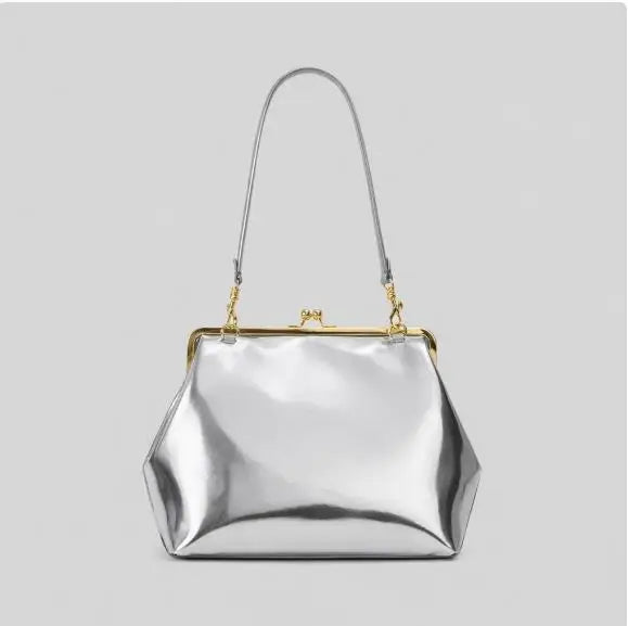 Irregular Design Seashell Straw Handbag | Sophisticated "Microfiber Leather" Silhouette | Elegant Big Clip Clutch | "Dignified" High-Performance Weaving Essential for Radiant Versatile Styling Luxegan
