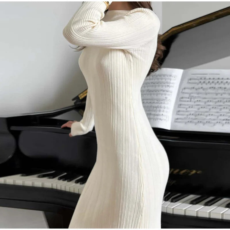 Elegant Women's Knitted Long Dress | Sophisticated O-Neck Short Sleeve Sheath Gown | Elegant "Hip Package" Silhouette | "Dignified" Slight-Stretch Knitwear for Radiant Versatile Summer & Fall Styling Luxegan