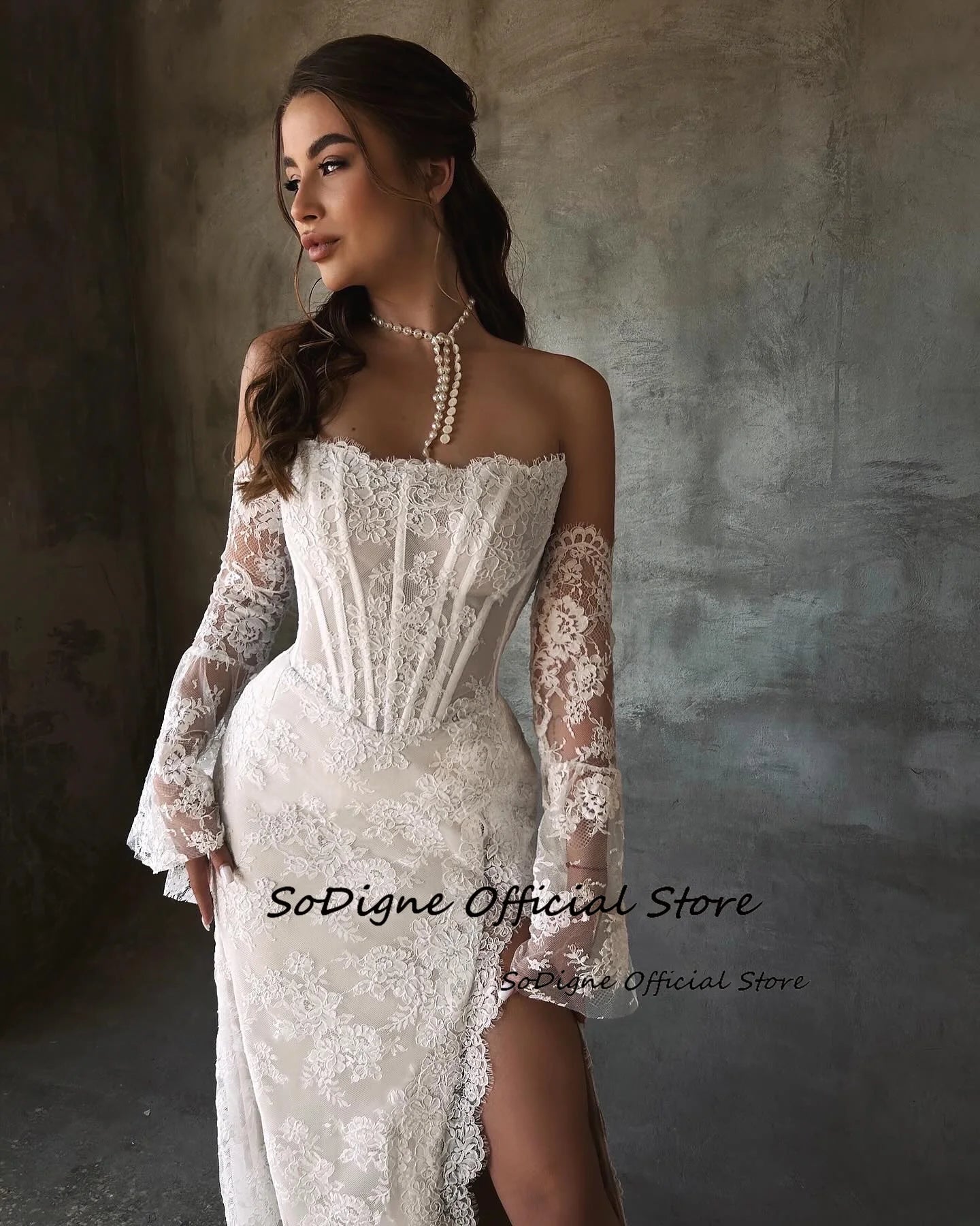 Simple Lace Mermaid Wedding Dress | Strapless Trumpet Bridal Gown with Detachable Three-Quarter Sleeves | Split Floor-Length Low-Back Bridal Robe Luxegan