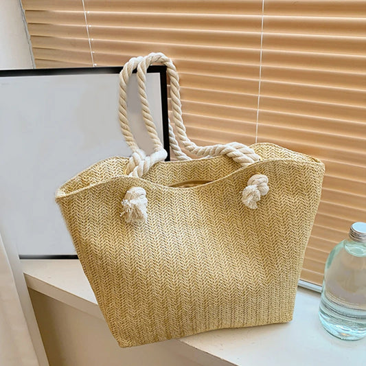 Luxury Design Women's Raffia Large Capacity Tote Handbag | Summer Beach Vacation Bohemian Shoulder Bag (Soft, Zipper Closure) Luxegan