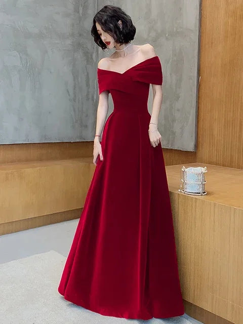 Solid Off-Shoulder Sleeveless Regular Fit Floor-Length Velvet Dress – Empire Waist, Spring/All Season Luxegan