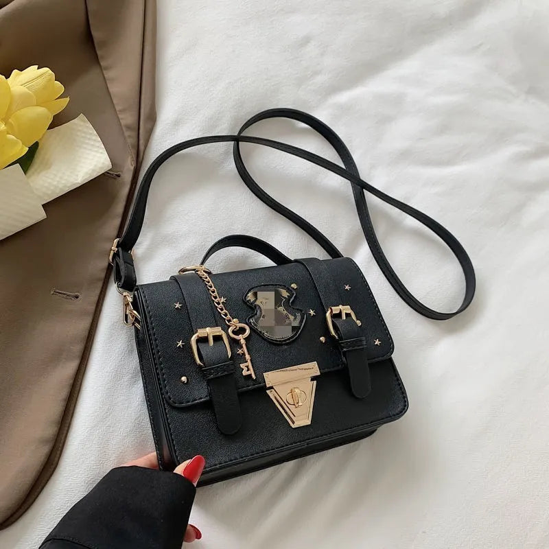 Magic Academy Style Cambridge Bag | Handheld British Postman Crossbody | Vintage Baguette Shoulder Bag with Scholarly Charm Luxegan