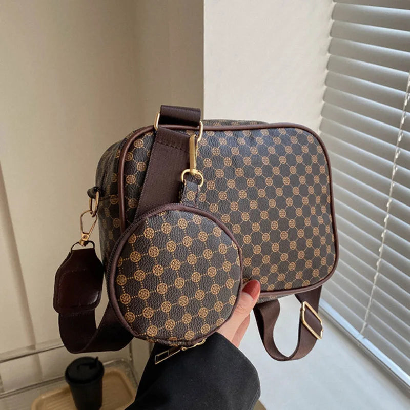 Simple and Trendy Texture Women's Shoulder Bag | Sophisticated Foreign Style Strap Small Hanging Bag | Elegant Diagonal Crossbody Satchel | Fashion-Forward PU Leather Small Square Bag (Model ER7276) Luxegan