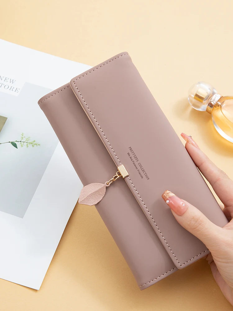 Hot Selling Spring and Summer New Women's Bag | Japanese and South Korean Small Fresh Leaf Pendant Three-Fold Bag Luxegan