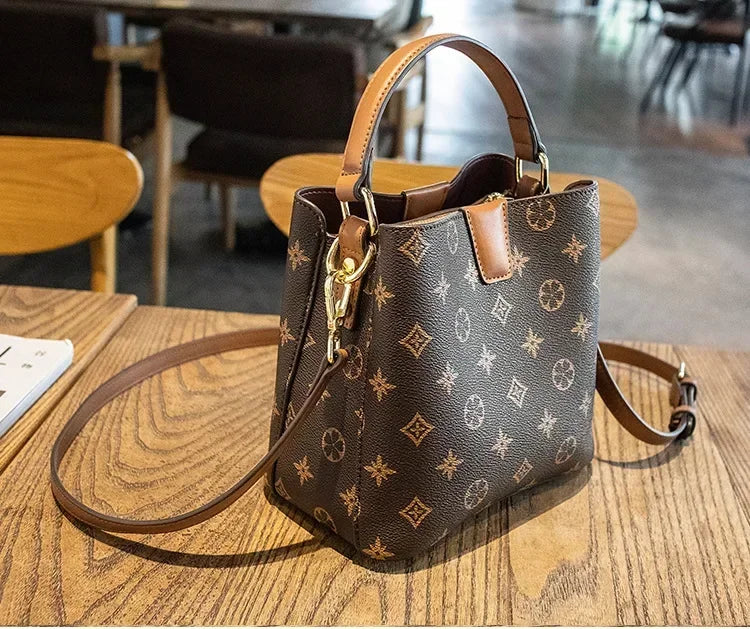Luxury Women's Shoulder Bags | Designer Backpack & Crossbody Shoulder Purses (Handbag Women Clutch Travel Tote Bag) Luxegan