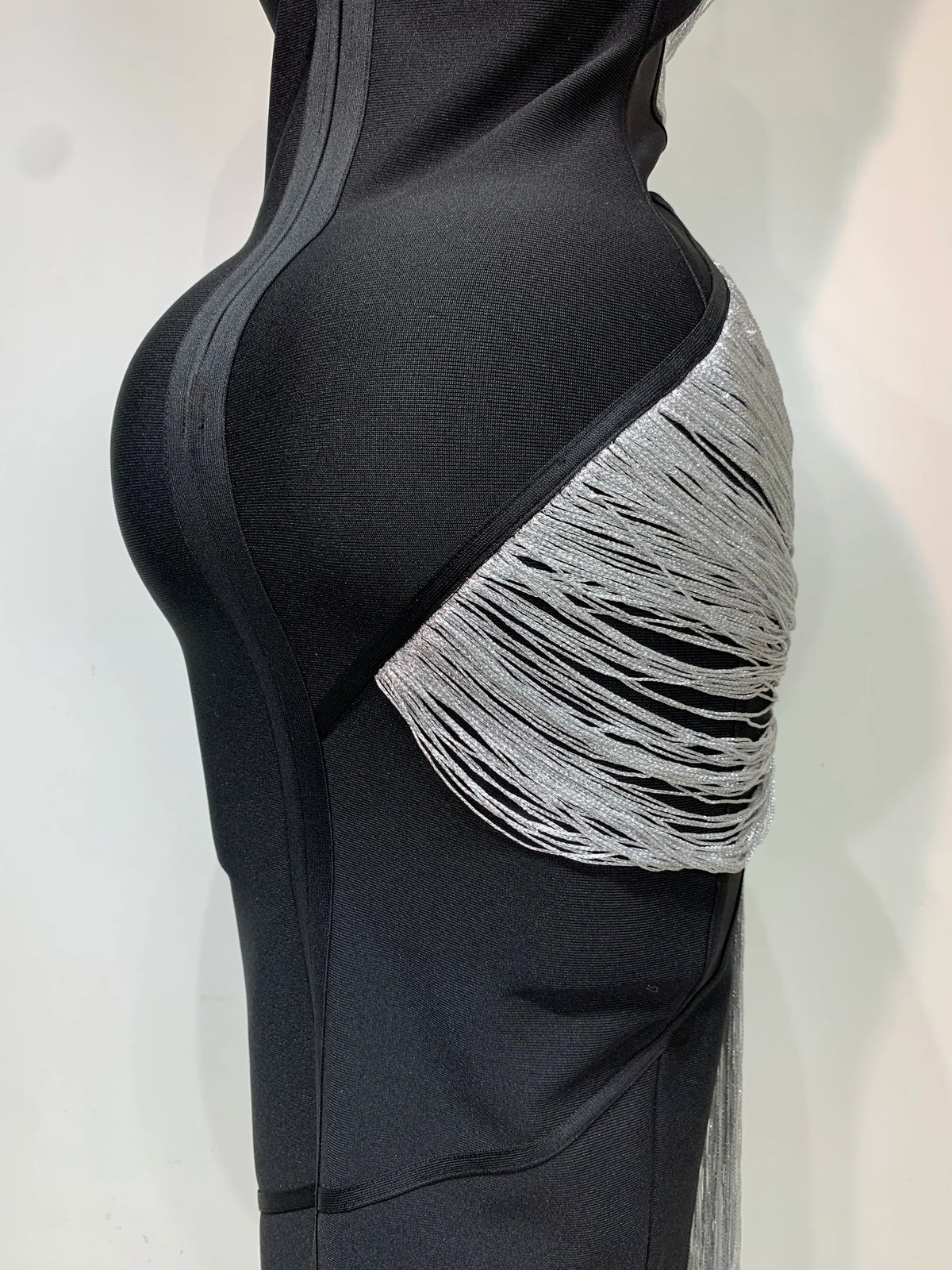 Women's Black Sleeveless Bodycon Dress with Silver Tassel Luxegan