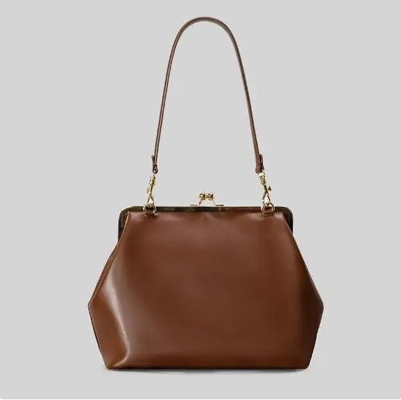 Irregular Design Seashell Straw Handbag | Sophisticated "Microfiber Leather" Silhouette | Elegant Big Clip Clutch | "Dignified" High-Performance Weaving Essential for Radiant Versatile Styling Luxegan
