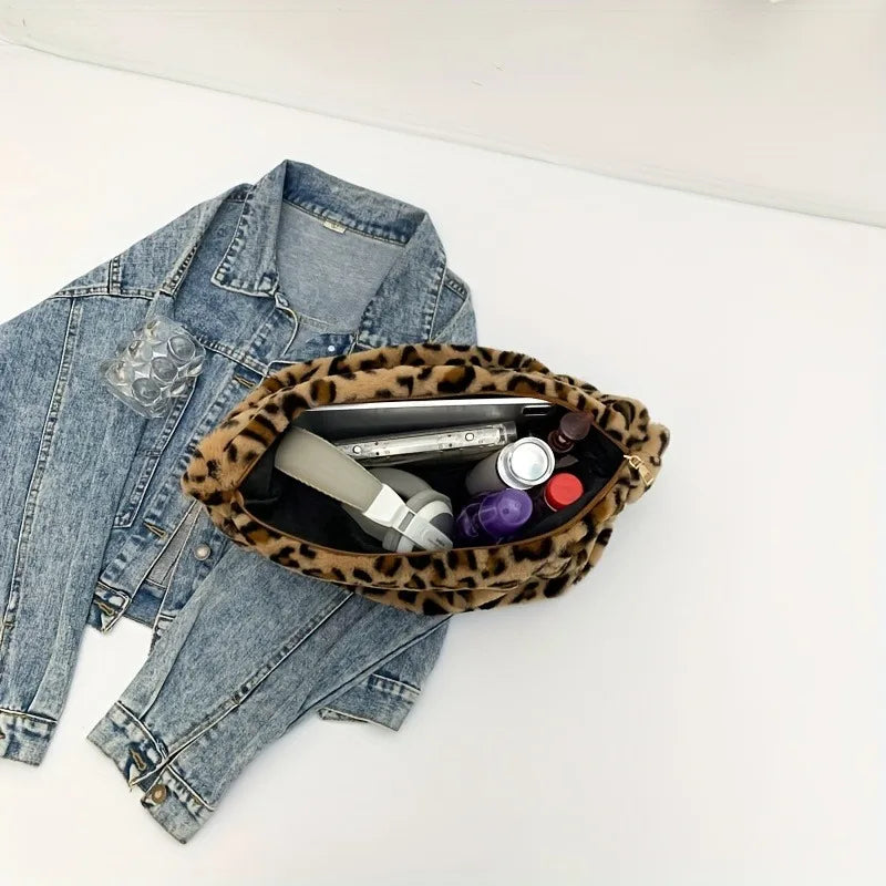 Cute Japanese Plush Fur Commuter Shoulder Tote Bag | Large Capacity Leopard & Polka Dot Pattern Flannel Handbag for Women Luxegan