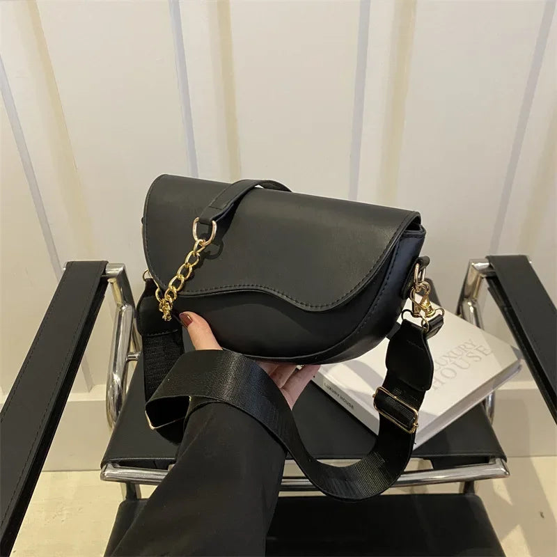 Small PU Leather Saddle Bag | Fashion Chain Crossbody Purse Luxegan