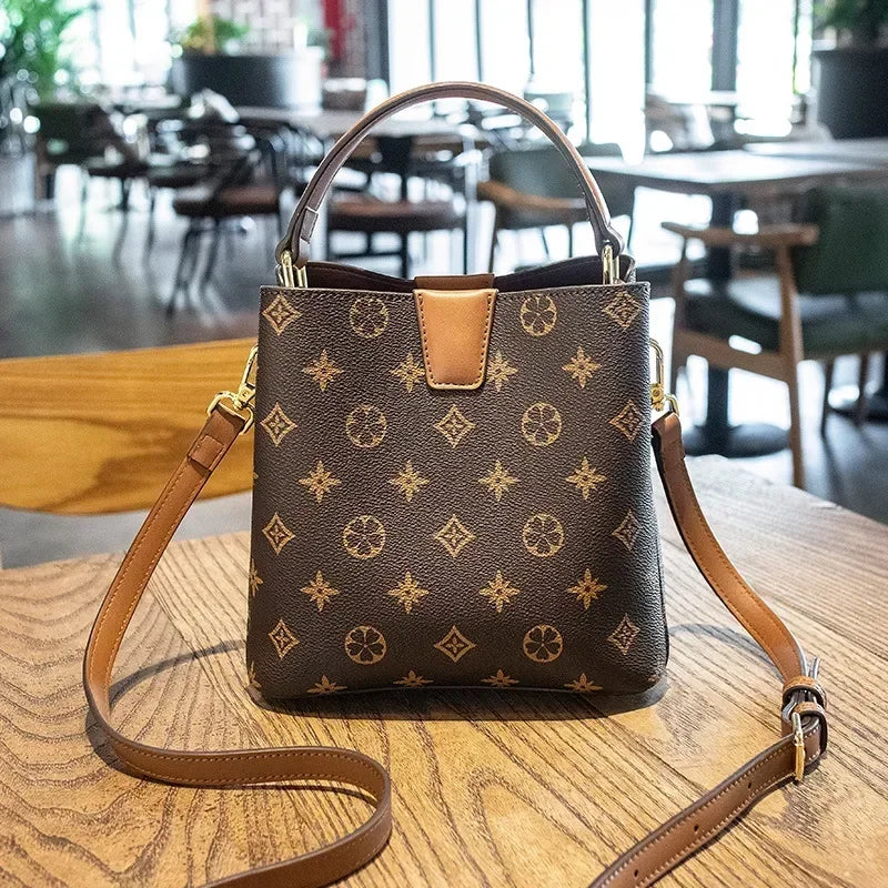 Luxury Women's Shoulder Bags | Designer Backpack & Crossbody Shoulder Purses (Handbag Women Clutch Travel Tote Bag) Luxegan
