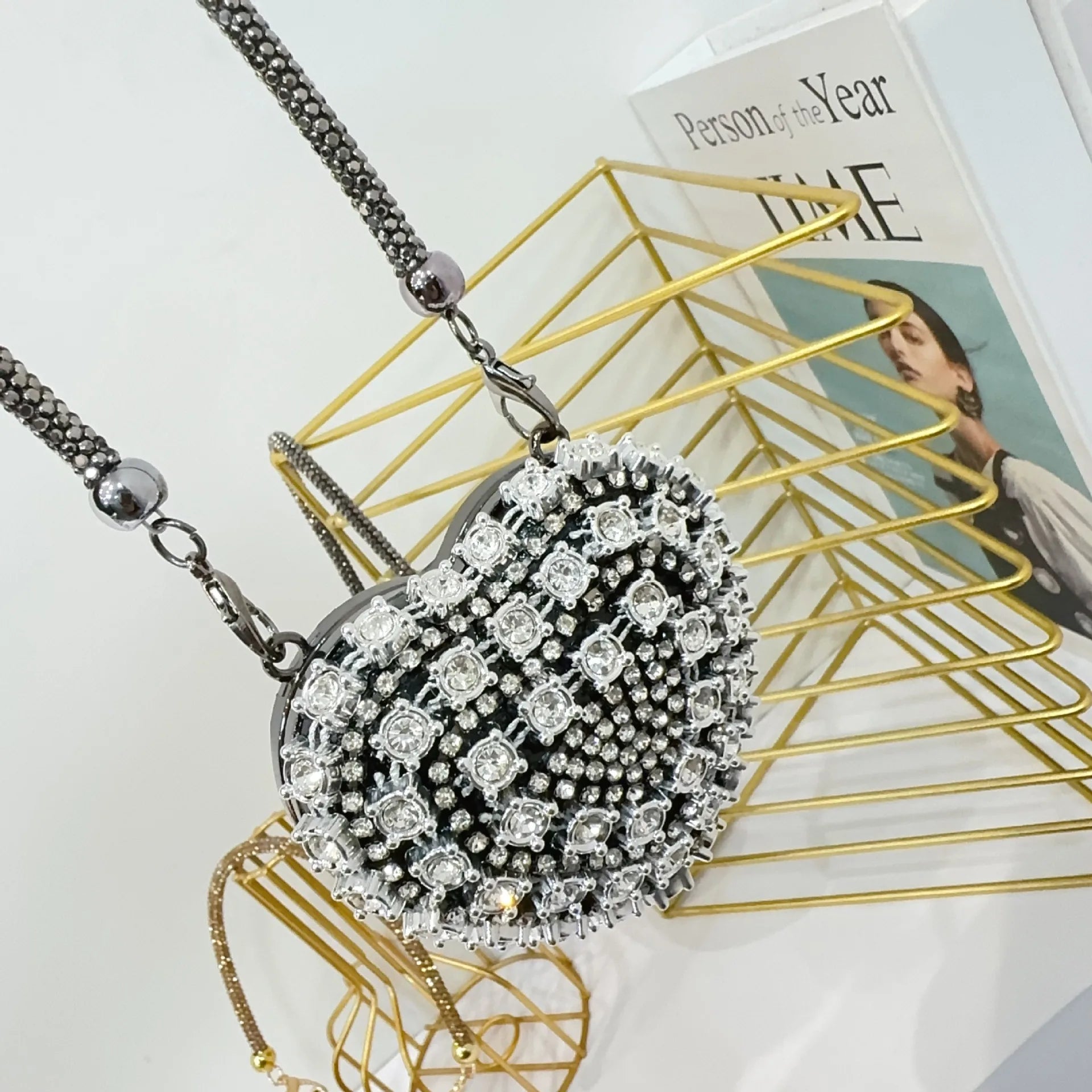 Luxury Mini Heart-Shape Crystal Clutch | Hard Diamond Inlay Evening Party Handbag - view 15