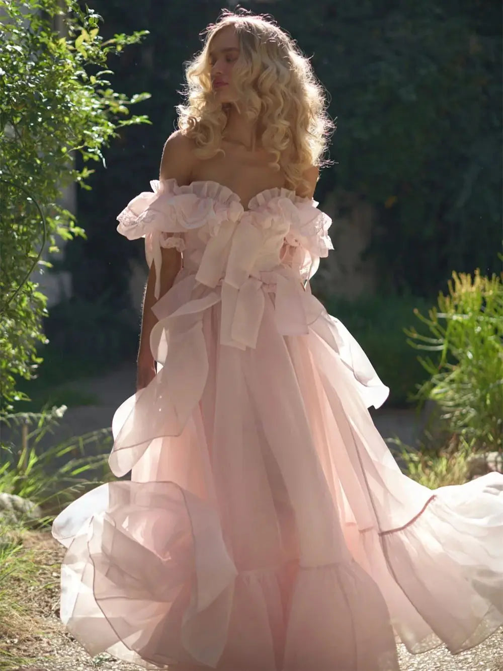 Sexy Baby Pink Off-Shoulder Organza Prom Dress | Puffy Sweet Edge Curl Evening Gown | Luxury Silk Blend Ankle-Length Vestidos De Noche | Elegant Strapless Trumpet Party Gown Luxegan