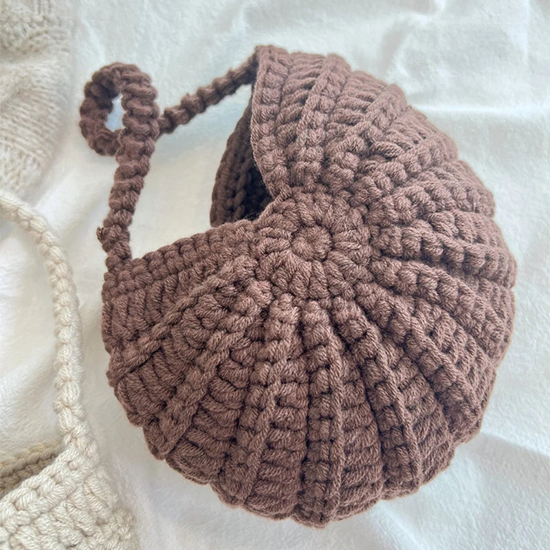 Polyester Hand-Woven Conch Shell Bag | Cute Pearls Chain Novelty Crossbody Bag Luxegan
