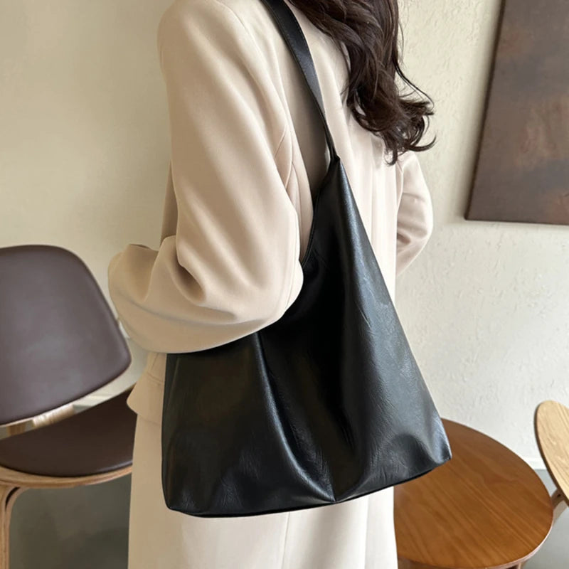 Vintage Soft PU Leather Ladies Shoulder Bag | Commuter Large Handbag & Women's Versatile Tote Underarm Bag (Quality Design)