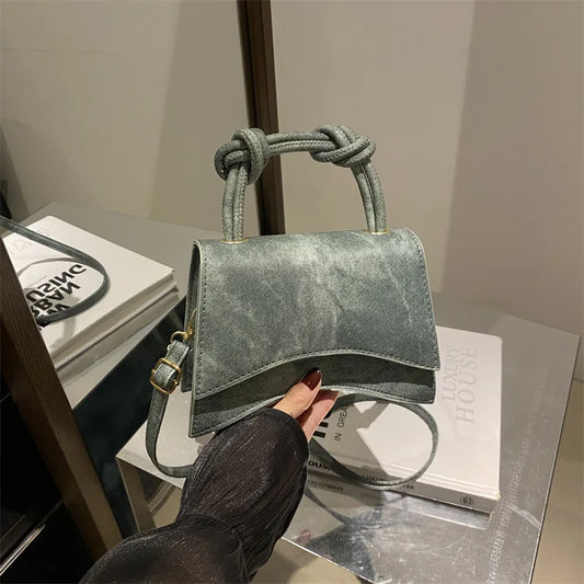 Fashionable Women's Shoulder Bag | Pure Color Trendy Crossbody Bag & Simple Casual Diagonal Bag (Small Square Bags for Autumn & All Seasons) Luxegan