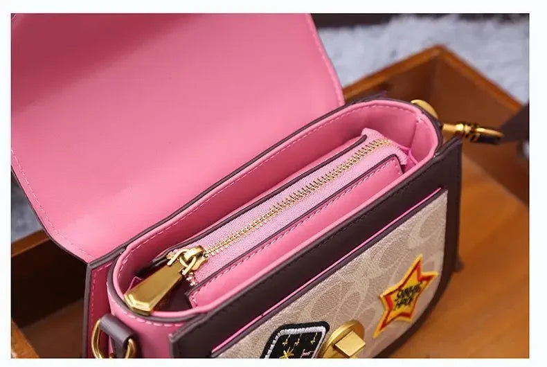 New European & American Fashion "Badge" Box Bag | Retro Printed Small Square Handbag | Trendy Single-Shoulder & Crossbody Tide Purse for Youth Luxegan